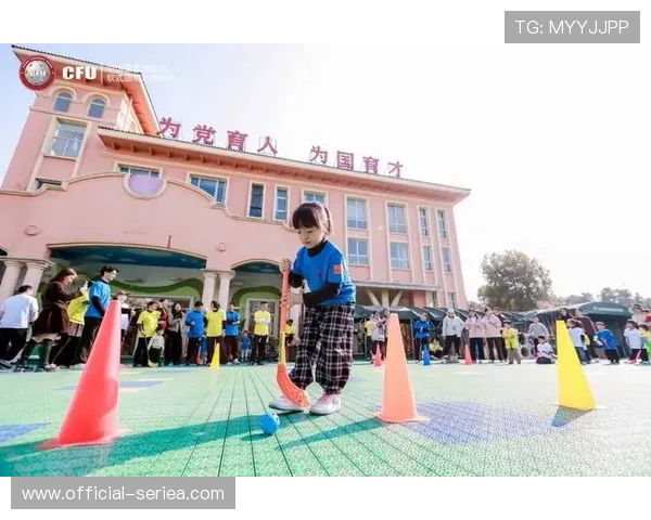 幼儿软式曲棍球亲子游戏登场,60组家庭体验运动乐趣 幼儿软式曲棍球亲子游戏登场,60组家庭体验运动乐趣